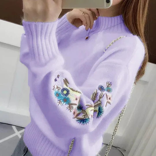 SASKIA | Gruby sweter z dzianiny bawełnianej z kwiatowym haftem.