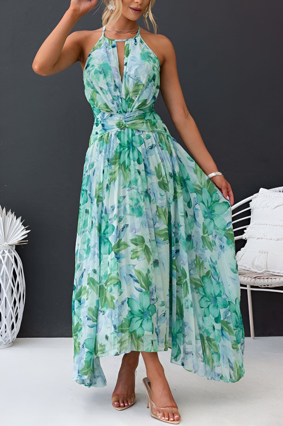 VALERIA | Maxi Sukienka w Pływającej Elegancji