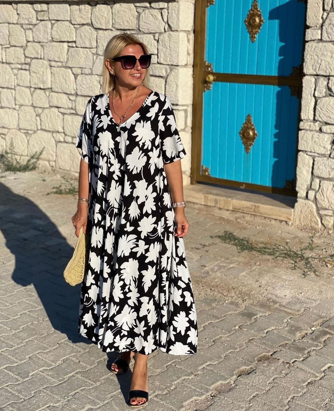 AMPARO | Elegancka luźna sukienka maskująca brzuch
