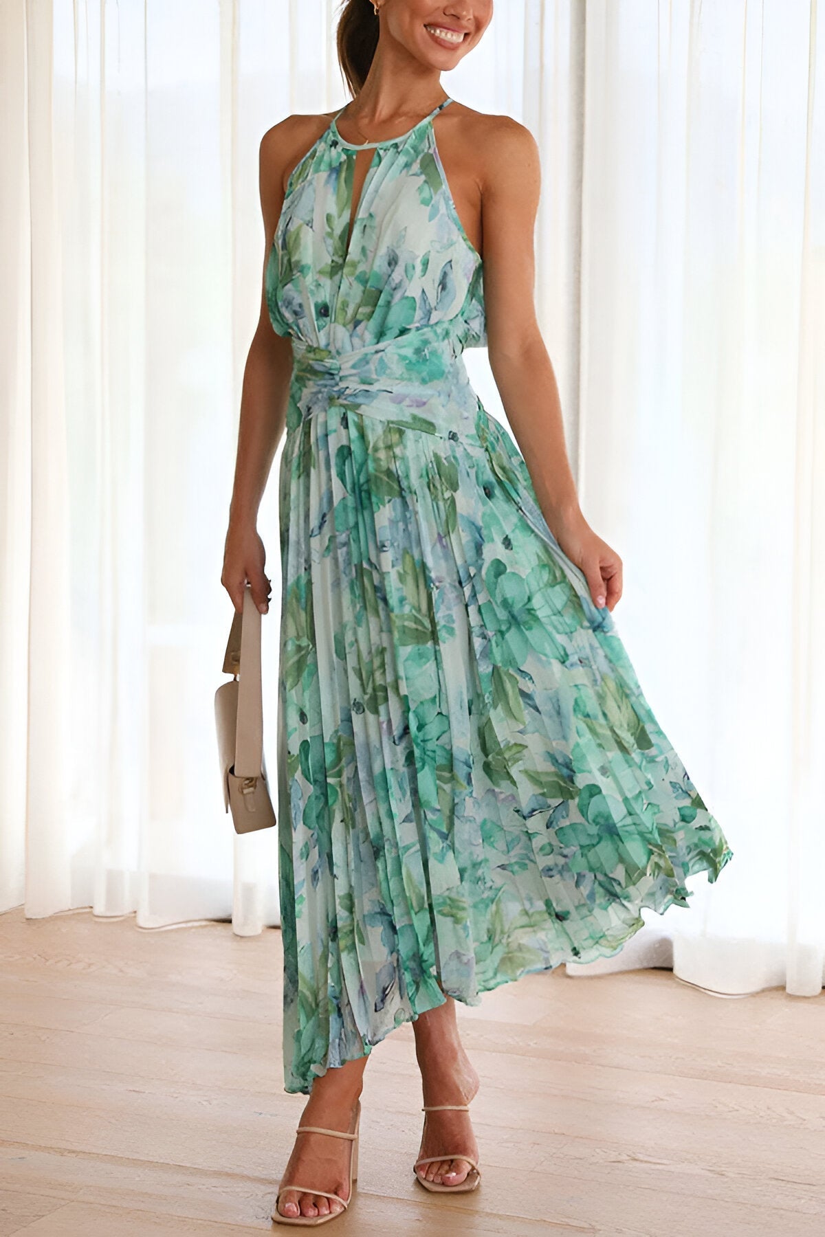 VALERIA | Maxi Sukienka w Pływającej Elegancji